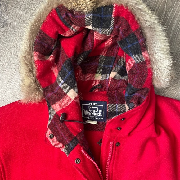 Vintage Red WOOLRICH Hooded Wool Womens Winter Coat Buffalo Plaid Lining - Picture 4 of 13